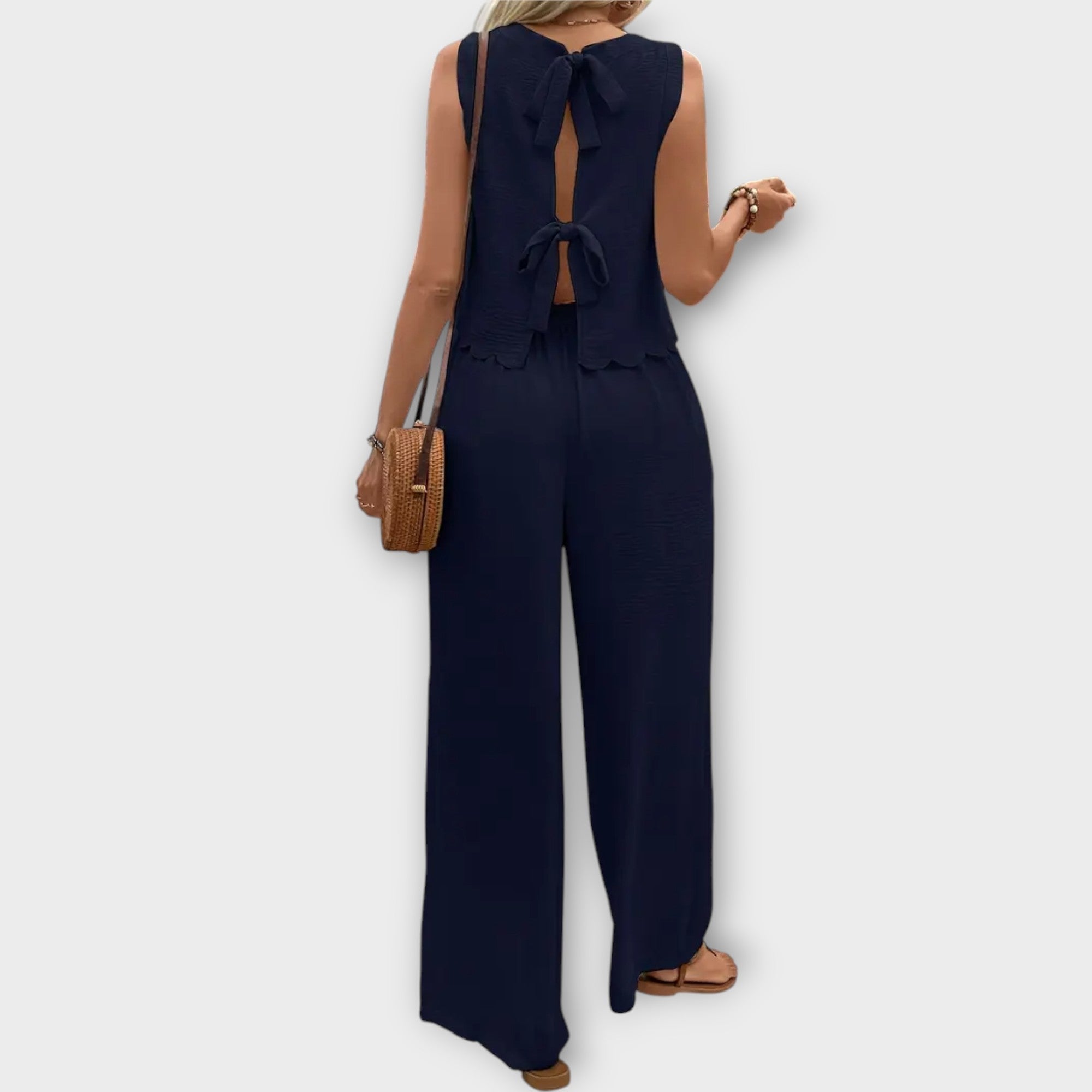 Wiebke | Gilet con finiture a petalo e pantaloni lunghi — 4