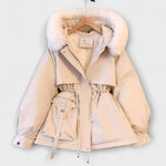 Luisa | Elegante giacca invernale Brévine con collo in pelliccia — 1