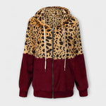 Margarete | Felpa con cappuccio in pile con disegno leopardato — 3