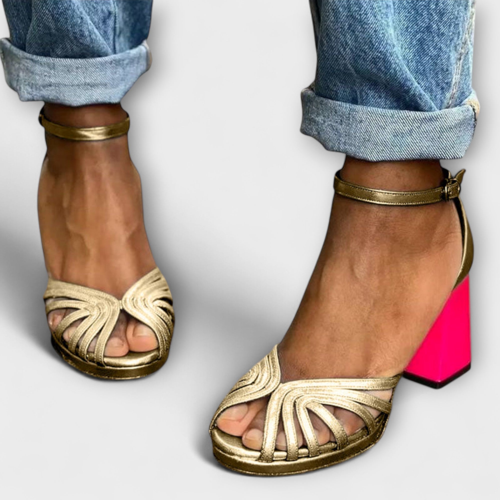 Karina | L'oro incontra il glamour del rosa — 1