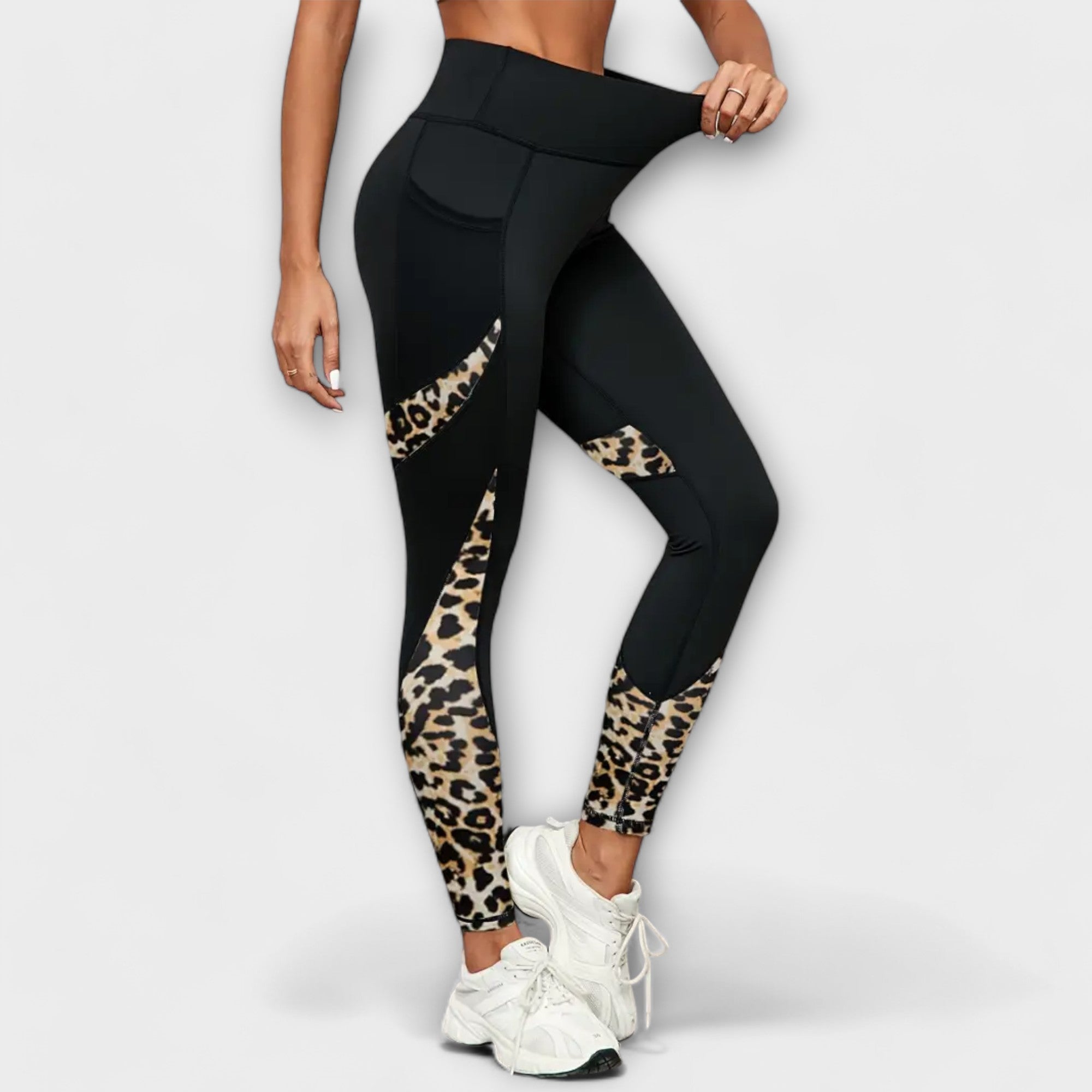 Pia | Pantaloni sportivi con stampa leopardata a vita alta — 3