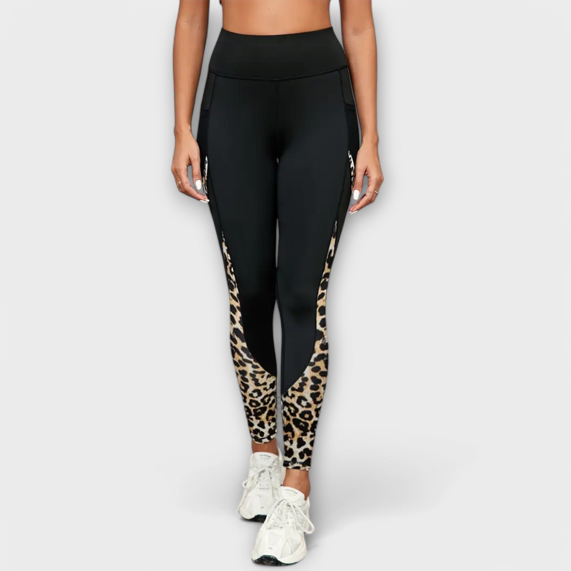 Pia | Pantaloni sportivi con stampa leopardata a vita alta — 5