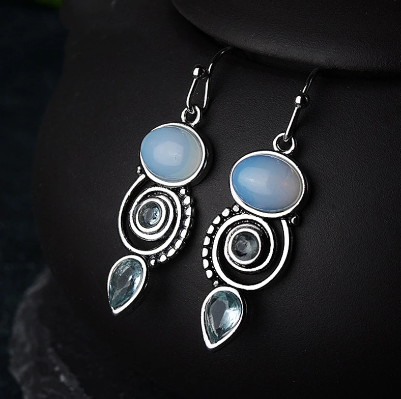 Carla | Orecchini vintage con cristalli e pietra di luna — 1