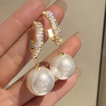 Birgit | Orecchini eleganti con accenti di perle — 4