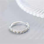 Merle | Anello regolabile in argento e smalto dipinto a mano con margherite — 5