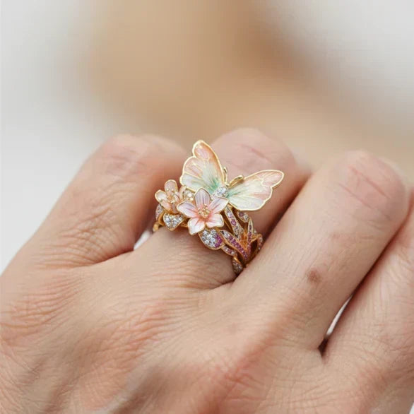 Ramona | Anello a farfalla naturale lucido con zirconi — 2