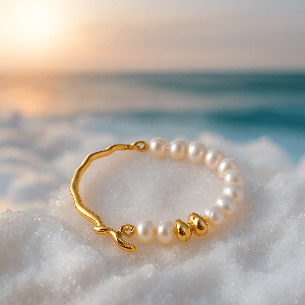 Anneliese | Elegante corona bangle in oro con perle — 1