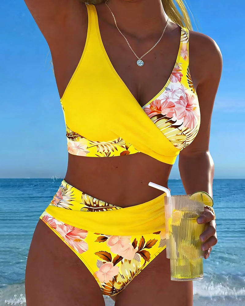 Karin | Bikini con fantasia floreale a contrasto e spacco — 5