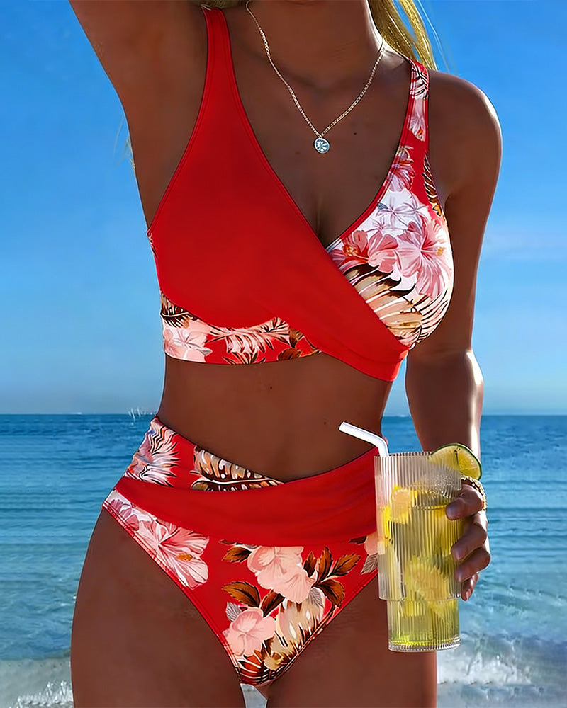 Karin | Bikini con fantasia floreale a contrasto e spacco — 12