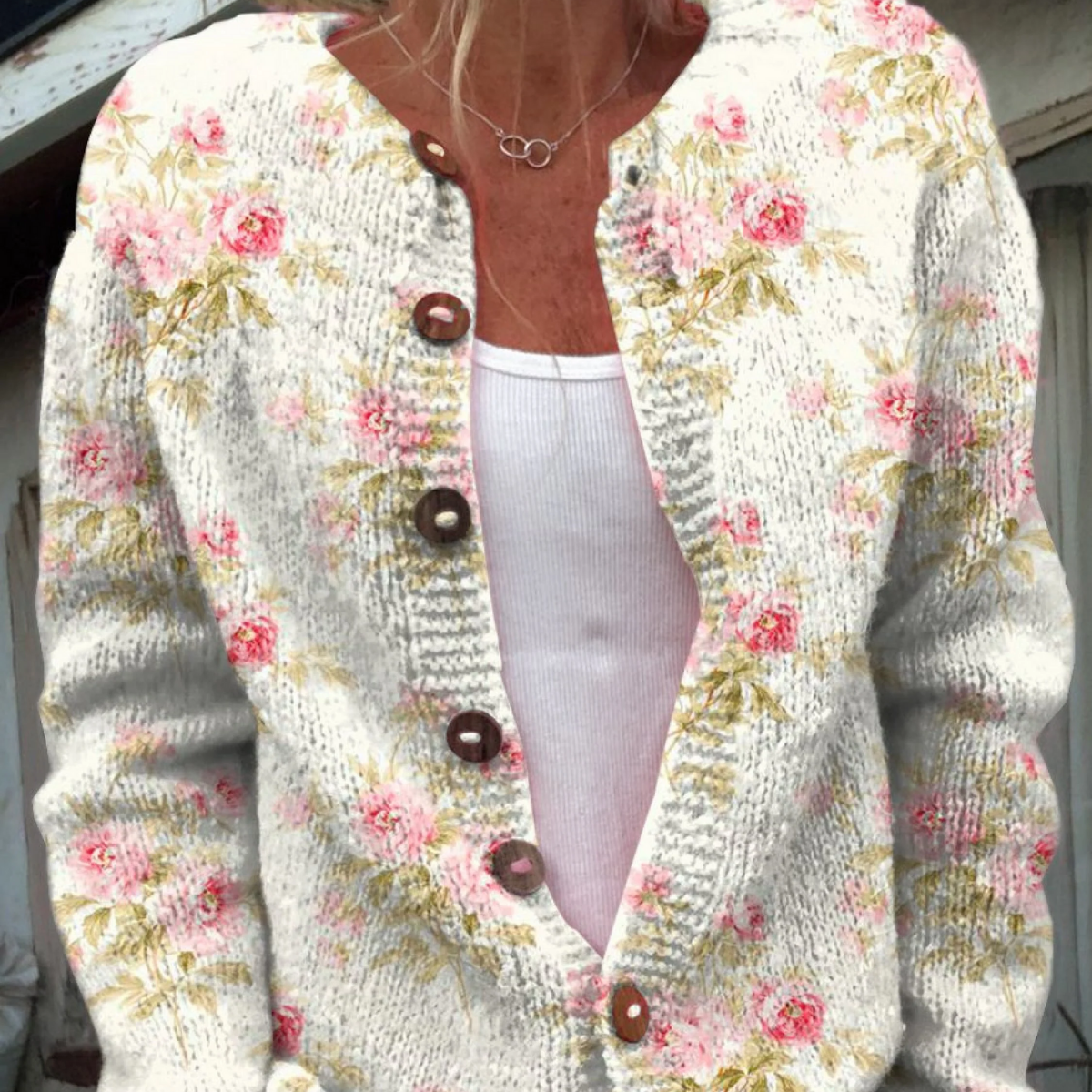 Cardigan con stampa di fiori e foglie e bottoni — 1